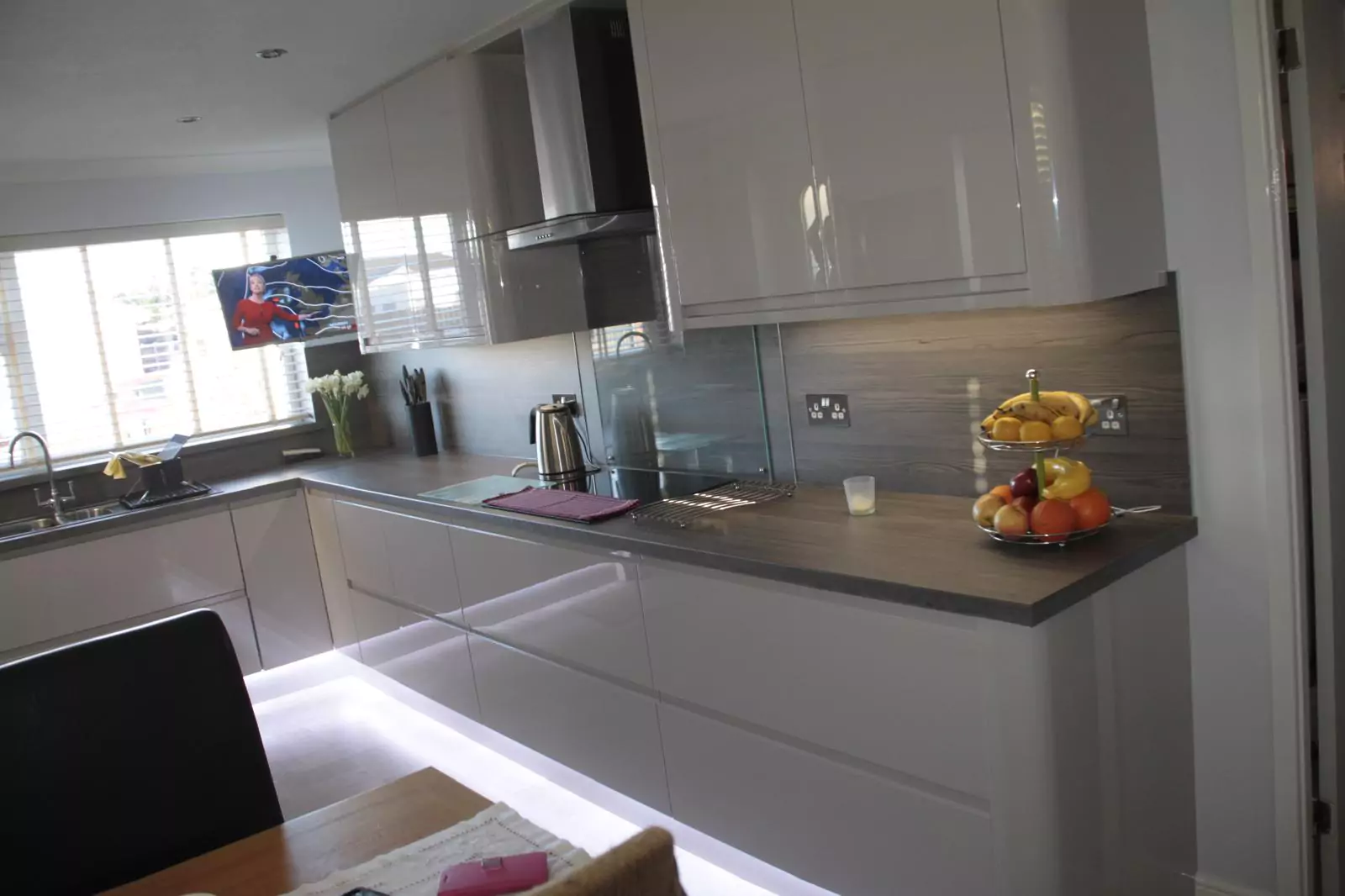 Modern Kitchen with Integrated Appliances