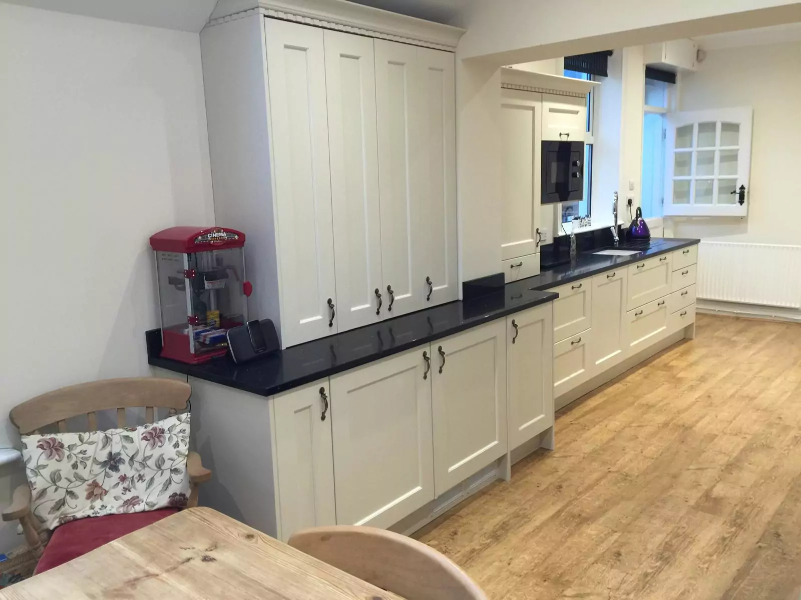 Modern Kitchen with Integrated Lighting